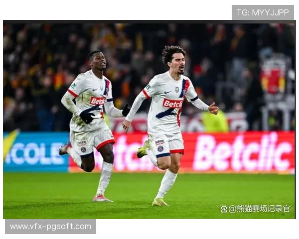 巴黎门将萨福诺夫：从替补到洲际杯英雄的蜕变之路